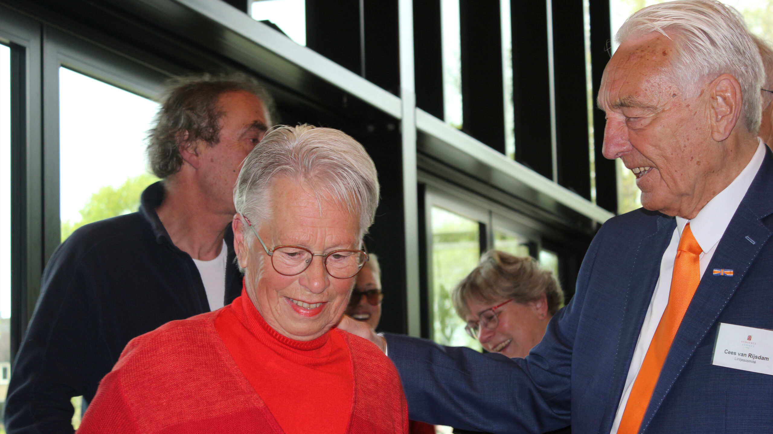 Uitreiking lintje Marja Willink